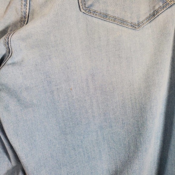 Chico's Platinum Crop Straight Leg Jeans Light Wash Blue Size .5 / Small - Picture 6 of 13